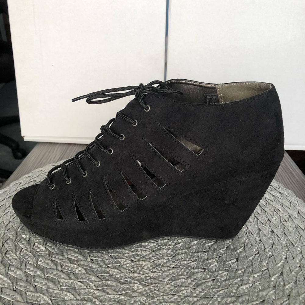 Platform Wedge - Picture 2 of 5